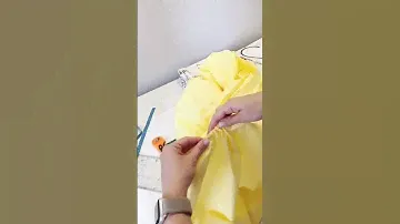 Как быстро вдеть резинку в простынь ....Лайфак для дома